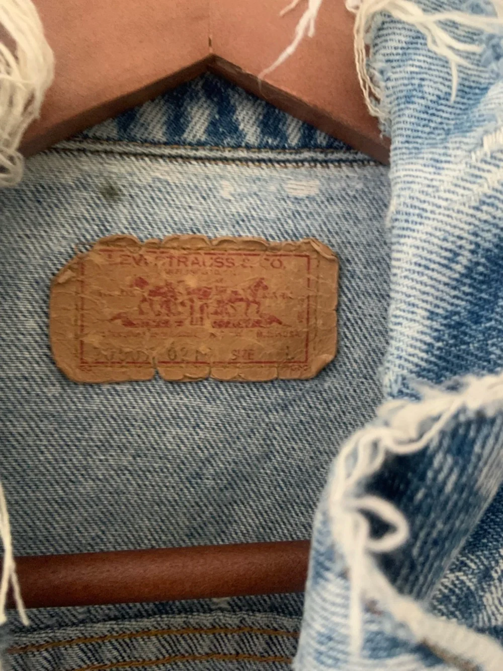 Vintage Levi’s Wash Distressed Denim Jacket - Mens m